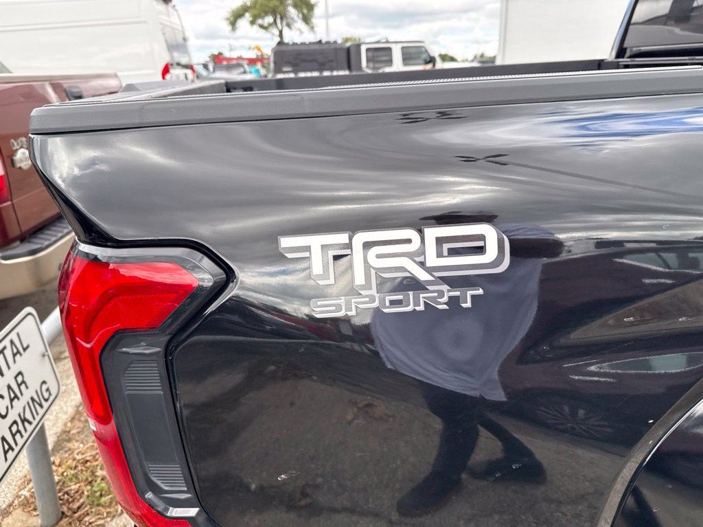 Used 2026 Toyota Tacoma TRD Sport AWD/4WD image 5