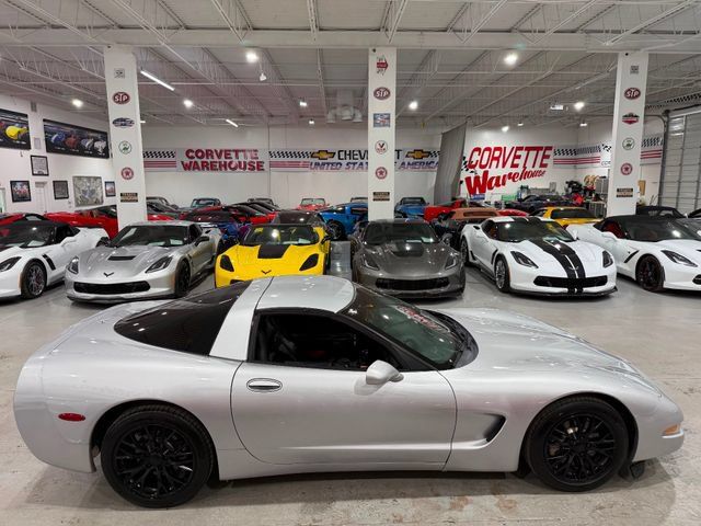 Used 2003 Chevrolet Corvette Coupe w/ Preferred Equipment Group RWD image 6