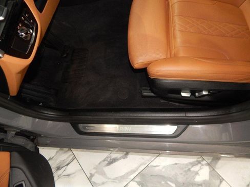 Used 2022 BMW 530i xDrive image 15