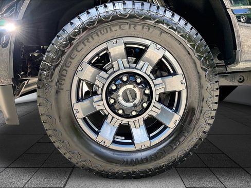 Certified 2024 Ford F350 Lariat w/ Lariat Ultimate Package AWD/4WD image 6