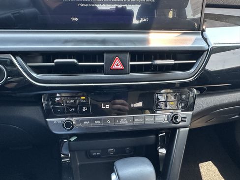 Used 2025 Kia Seltos S FWD image 28
