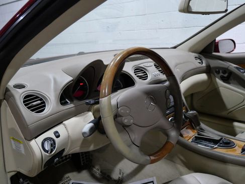 Used 2005 Mercedes-Benz SL 500 image 10