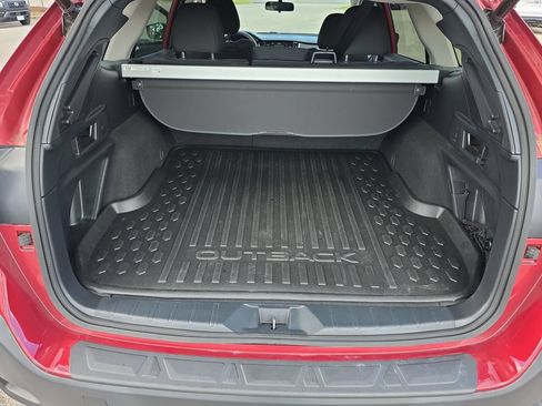 Used 2024 Subaru Outback Premium AWD/4WD image 22