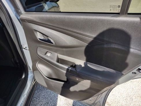 Used 2024 Buick Envista Sport Touring w/ Convenience I Package FWD image 20