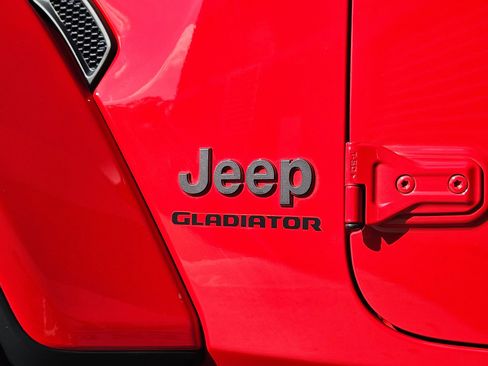 Used 2020 Jeep Gladiator Rubicon image 31