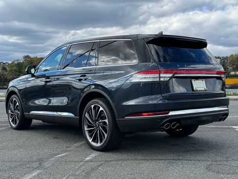 Used 2021 Lincoln Aviator Reserve w/ Equipment Group 202A image 4