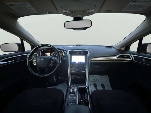 Used 2020 Ford Fusion SE image 14