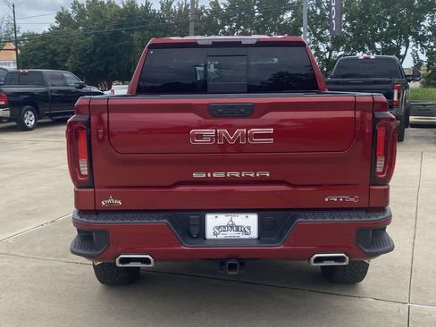 Used 2024 GMC Sierra 1500 AT4 w/ AT4 Preferred Package AWD/4WD image 7