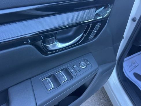Used 2025 Honda CR-V Sport Touring image 29