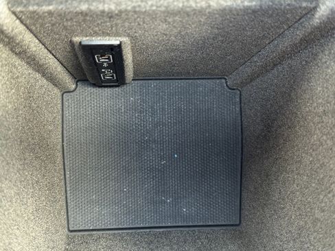 Used 2017 Mercedes-Benz GLE 350 image 33