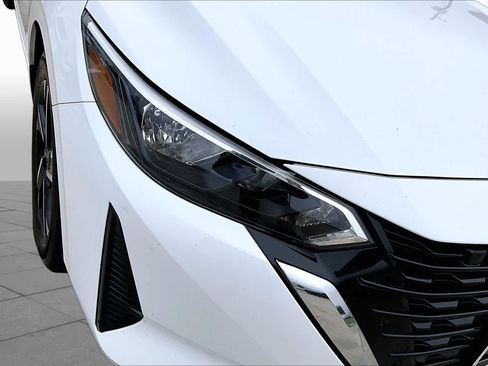Used 2024 Nissan Sentra SV FWD image 28