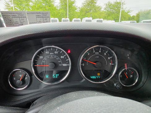 Used 2013 Jeep Wrangler Sport AWD/4WD image 14