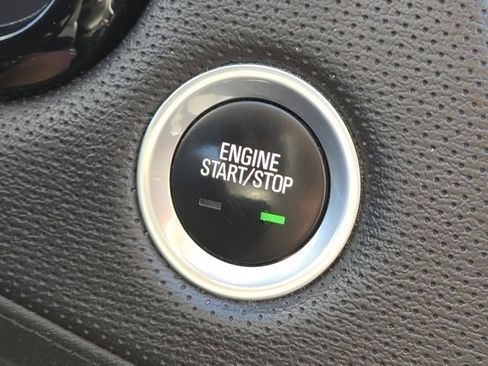 Used 2017 Cadillac XT5 Luxury image 15