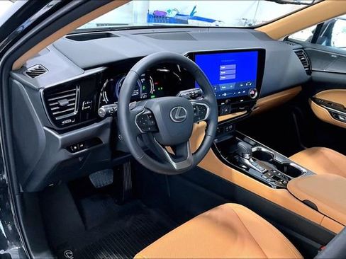 Used 2025 Lexus NX 450h+ AWD w/ Accessory Package (2T) image 17