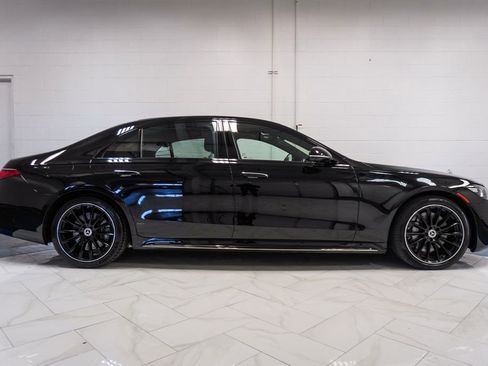 Used 2024 Mercedes-Benz S 580 4MATIC Sedan w/ AMG Line image 33