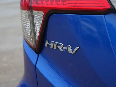 Used 2021 Honda HR-V EX image 8