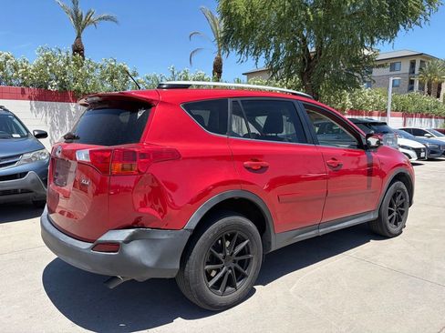 Used 2013 Toyota RAV4 XLE FWD image 2