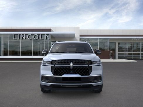 New 2026 Lincoln Navigator L Reserve w/ Jet Appearance Package AWD/4WD image 6