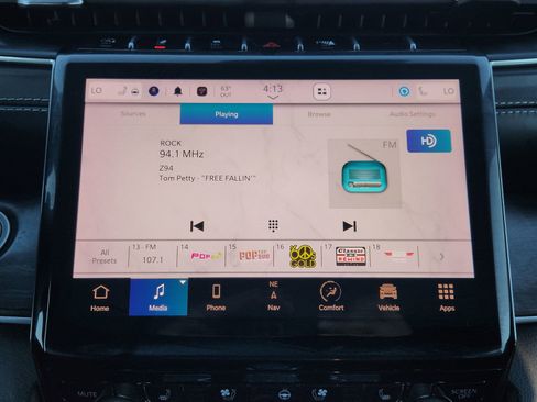 Used 2022 Jeep Grand Cherokee L Overland w/ Luxury Tech Group IV image 20