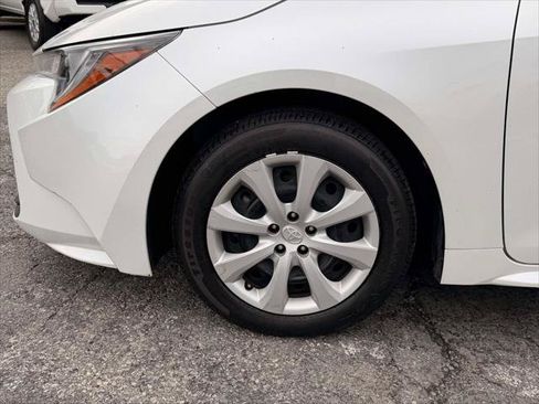 Certified 2024 Toyota Corolla LE FWD image 10