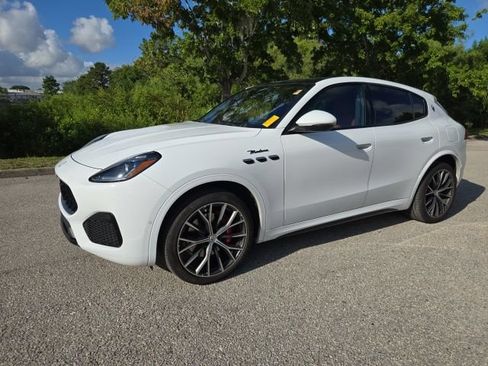 Used 2023 Maserati Grecale Modena AWD/4WD image 1
