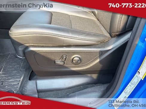 Used 2023 RAM 1500 Big Horn AWD/4WD image 16
