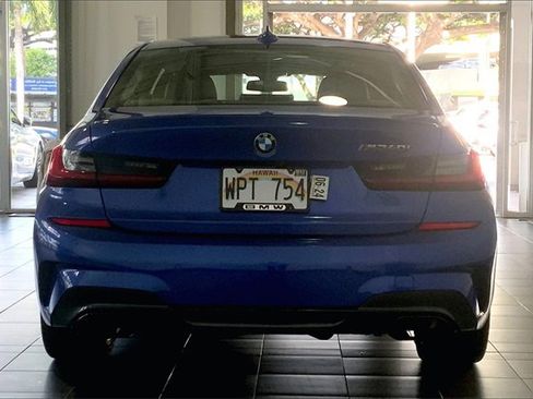 Certified 2022 BMW M340i w/ Premium Package image 4