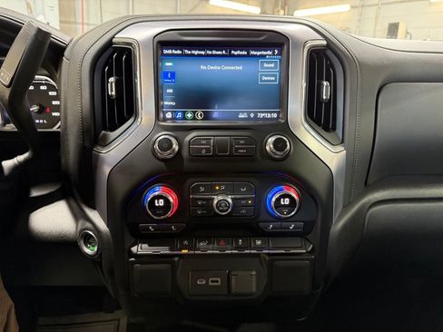 Used 2022 GMC Sierra 1500 Elevation AWD/4WD image 9