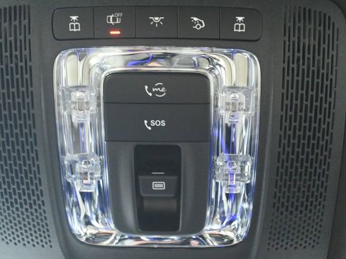 New 2026 Mercedes-Benz GLB 250 4MATIC image 22