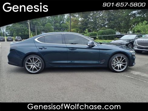 Used 2024 Genesis G70 2.5T RWD image 6
