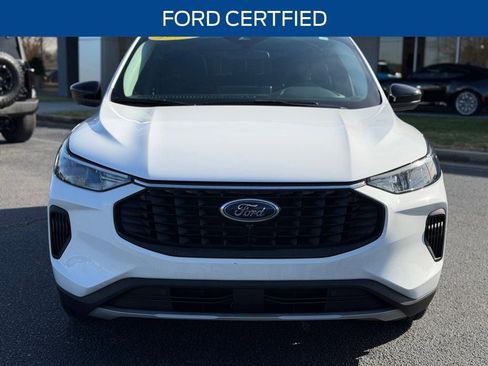 Certified 2023 Ford Escape Active w/ Tech Pack #2 image 3