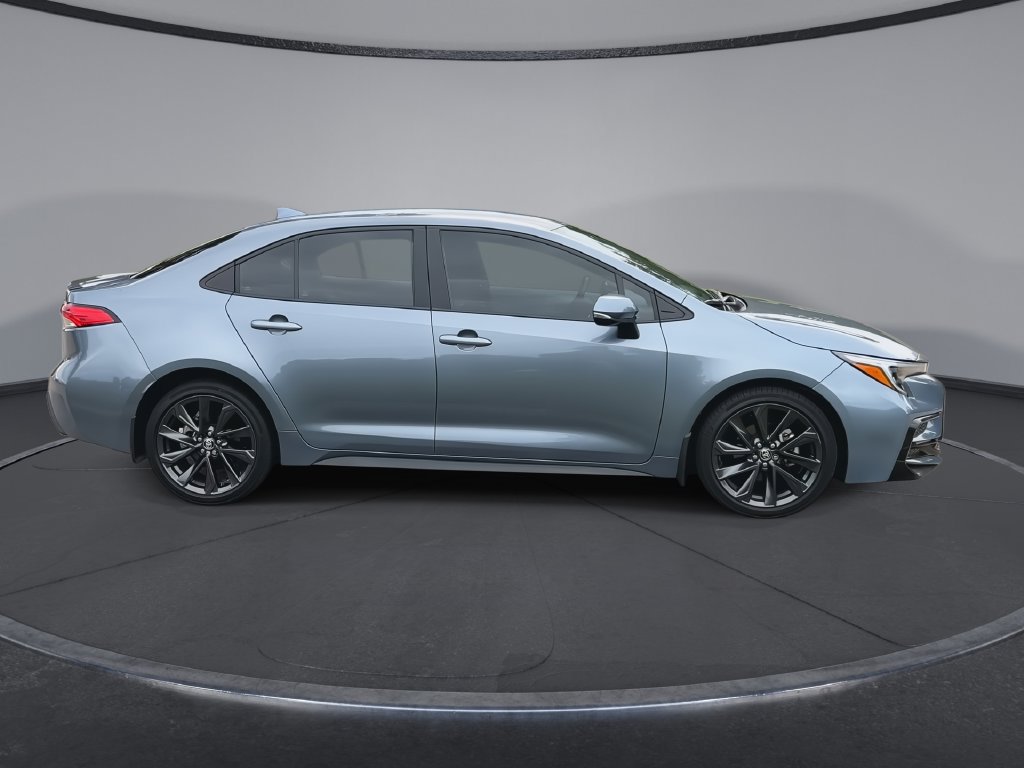 Used 2025 Toyota Corolla SE FWD image 9