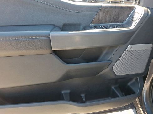 Certified 2023 Ford F250 Lariat w/ Black Appearance Package image 12