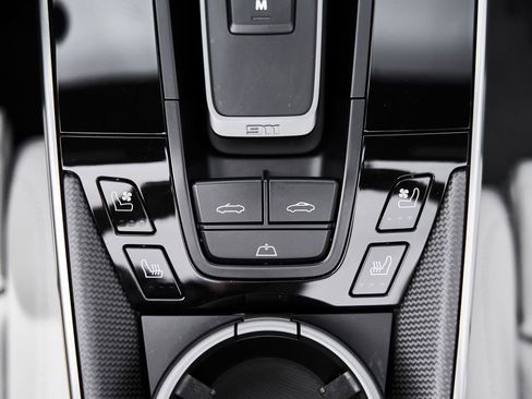 Used 2024 Porsche 911 Turbo S image 62