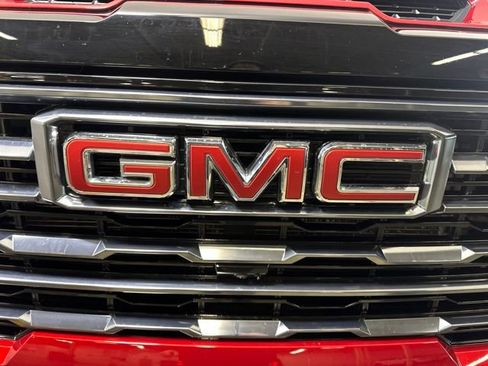 Used 2024 GMC Sierra 2500 AT4 w/ AT4 Premium Plus Package image 9