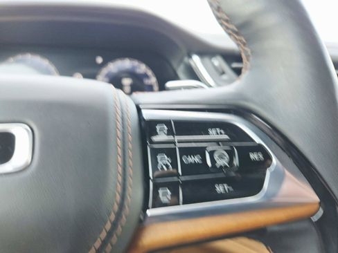 Used 2025 Jeep Grand Cherokee L Summit AWD/4WD image 27