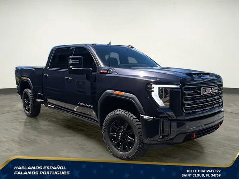 Used 2025 GMC Sierra 2500 AT4 w/ AT4 Premium Plus Package AWD/4WD image 8