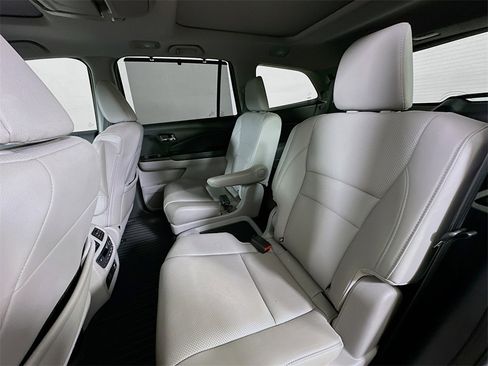 Used 2019 Honda Pilot Elite image 15