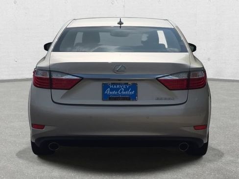 Used 2013 Lexus ES 350 w/ Luxury Pkg FWD image 6