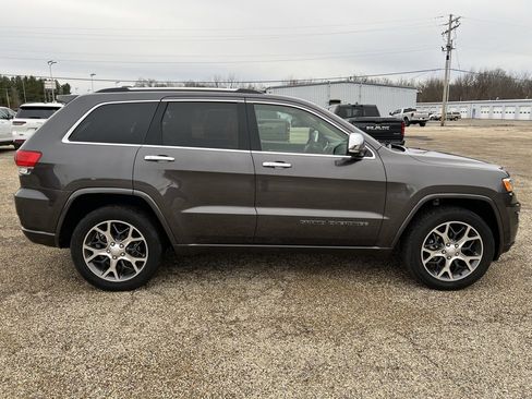Used 2020 Jeep Grand Cherokee Overland image 6