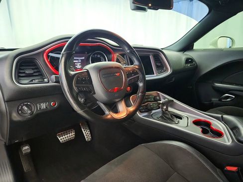 Used 2019 Dodge Challenger GT w/ Plus Package image 10