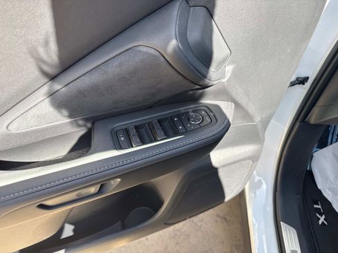 New 2026 Lexus TX 500h AWD image 18