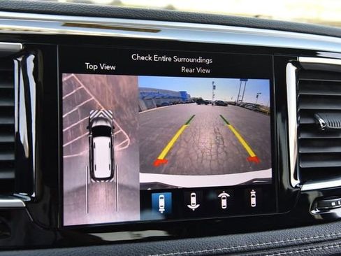 Used 2018 Chrysler Pacifica Limited w/ Advanced Safetytec Group FWD image 13