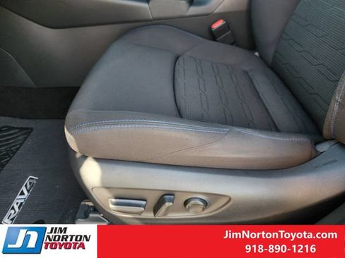 Used 2023 Toyota RAV4 SE AWD/4WD image 25