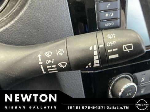 Used 2018 Nissan Rogue S FWD image 29