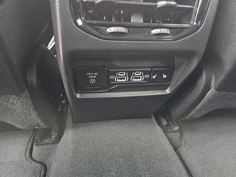 Used 2024 Jeep Grand Cherokee Limited AWD/4WD image 21
