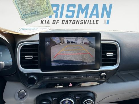 Used 2025 Hyundai Venue SEL FWD image 19