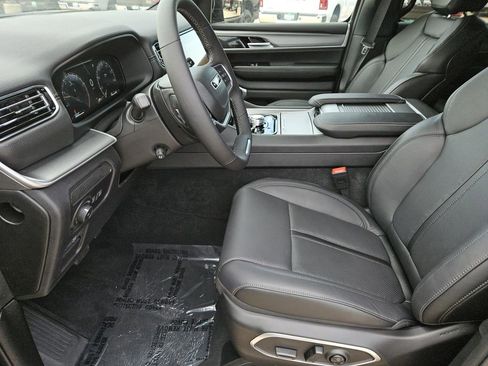 New 2025 Jeep Wagoneer Series II w/ Premium Group I image 20