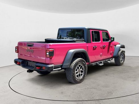 Used 2024 Jeep Gladiator Rubicon AWD/4WD image 5