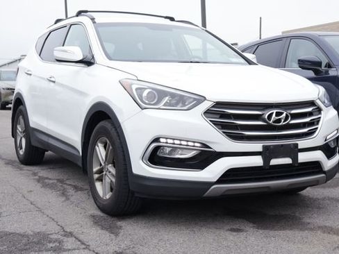 Used 2017 Hyundai Santa Fe Sport image 3